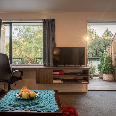 Private And Peaceful Studio Apartment Уанака Екстериор снимка